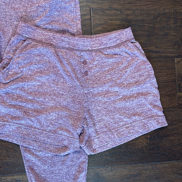 3-piece pajama set EUC - Picture 4 of 7